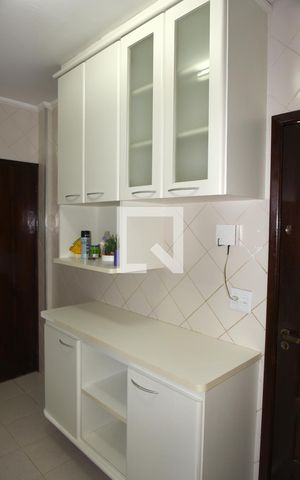 Casa à venda com 300m², 6 quartos e 4 vagasCozinha