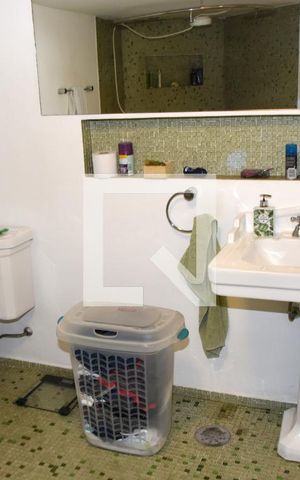 Casa à venda com 300m², 6 quartos e 4 vagasBanheiro do Loft