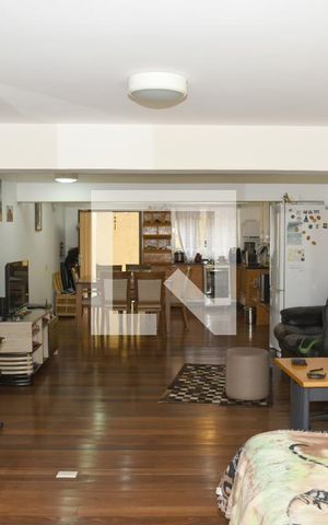 Casa à venda com 300m², 6 quartos e 4 vagasLoft
