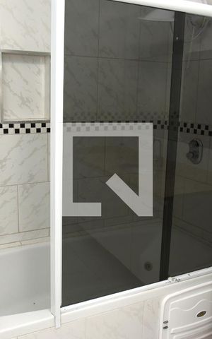 Casa à venda com 300m², 6 quartos e 4 vagasBanheiro da Suíte 1