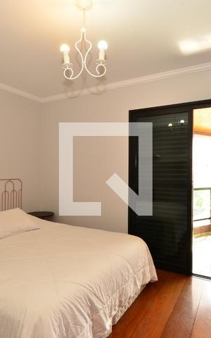 Apartamento à venda com 214m², 4 quartos e 4 vagasQuarto 2