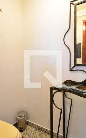 Apartamento à venda com 214m², 4 quartos e 4 vagasLavabo