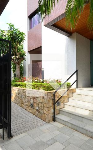 Apartamento à venda com 214m², 4 quartos e 4 vagasÁrea externa