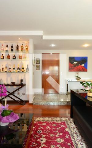 Apartamento à venda com 214m², 4 quartos e 4 vagasSala