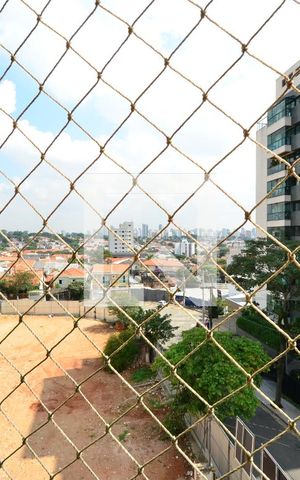 Apartamento à venda com 214m², 4 quartos e 4 vagasVista
