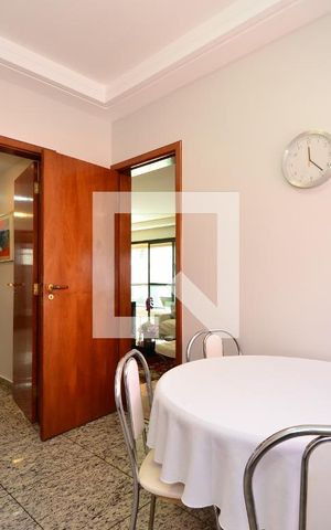 Apartamento à venda com 214m², 4 quartos e 4 vagasSala de Jantar
