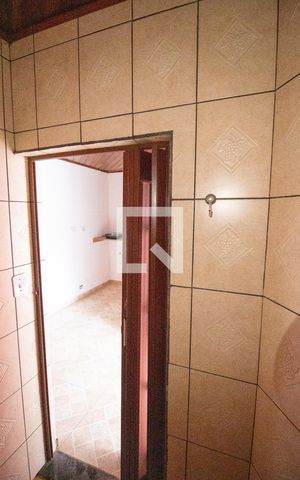 Casa à venda com 250m², 3 quartos e 4 vagas Casa à venda com 250m², 3 quartos e 4 vagasBanheiro 1