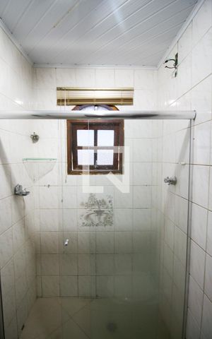Casa à venda com 250m², 3 quartos e 4 vagas Casa à venda com 250m², 3 quartos e 4 vagasBanheiro 3