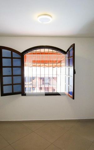 Casa à venda com 250m², 3 quartos e 4 vagas Casa à venda com 250m², 3 quartos e 4 vagasQuarto 3