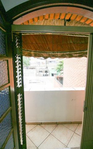 Casa à venda com 250m², 3 quartos e 4 vagas Casa à venda com 250m², 3 quartos e 4 vagasQuarto 1