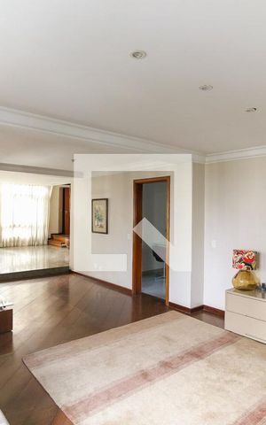 Apartamento à venda com 215m², 2 quartos e 4 vagas Apartamento à venda com 215m², 2 quartos e 4 vagasSala