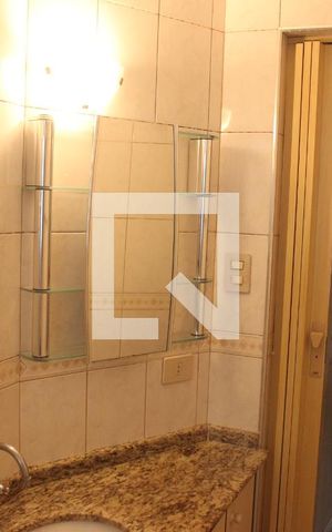 Apartamento para alugar com 117m², 2 quartos e sem vagaBanheiro da Suíte