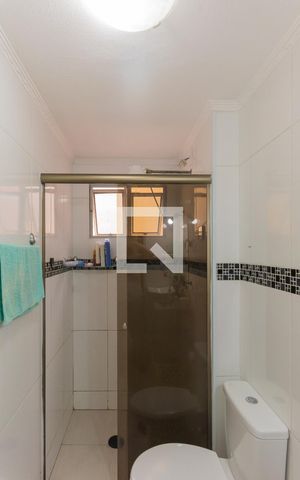 Apartamento à venda com 59m², 2 quartos e 1 vaga Apartamento à venda com 59m², 2 quartos e 1 vagaBanheiro