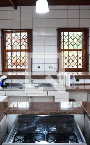 Casa para alugar com 347m², 3 quartos e 6 vagasCozinha