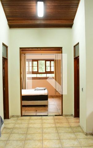 Casa para alugar com 347m², 3 quartos e 6 vagasSala