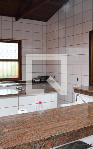 Casa para alugar com 347m², 3 quartos e 6 vagasCozinha