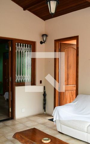 Casa para alugar com 347m², 3 quartos e 6 vagasSala