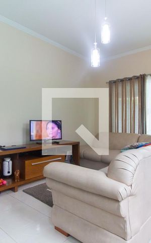 Casa à venda com 152m², 4 quartos e 4 vagasSala