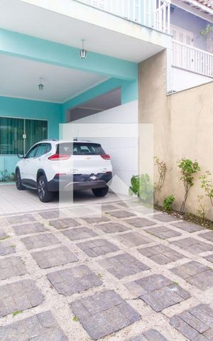 Casa à venda com 152m², 4 quartos e 4 vagasGaragem