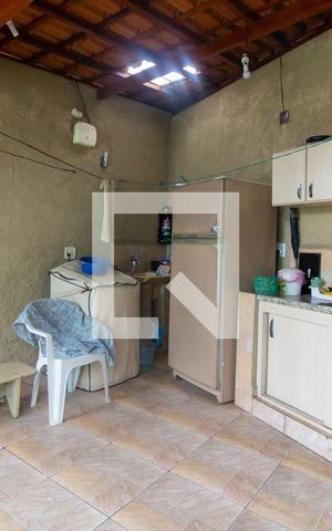 Casa à venda com 152m², 4 quartos e 4 vagasÁrea de Serviço