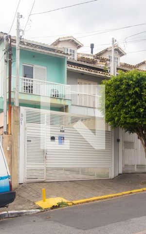 Casa à venda com 152m², 4 quartos e 4 vagasFachada