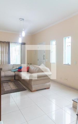 Casa à venda com 152m², 4 quartos e 4 vagasSala