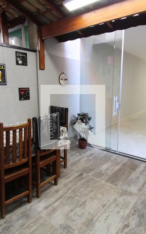 Casa à venda com 156m², 3 quartos e 3 vagasChurrasqueira