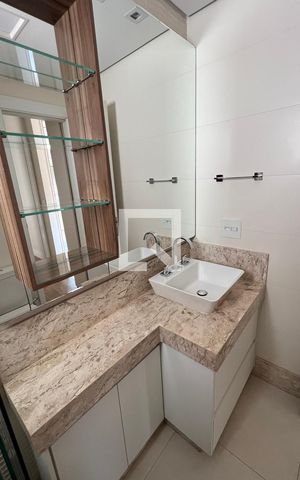 Apartamento à venda com 97m², 3 quartos e 2 vagasBanheiro da Suíte