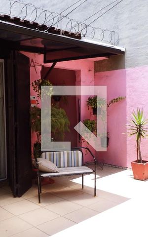 Casa para alugar com 130m², 2 quartos e 2 vagasQuintal/Entrada