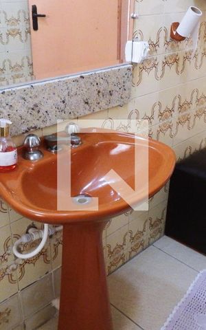 Casa para alugar com 130m², 2 quartos e 2 vagasBanheiro