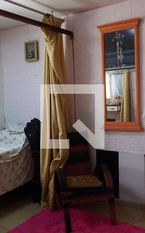 Casa para alugar com 130m², 2 quartos e 2 vagasSala