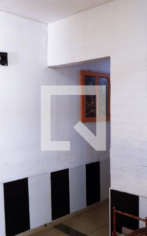 Casa para alugar com 130m², 2 quartos e 2 vagasSala