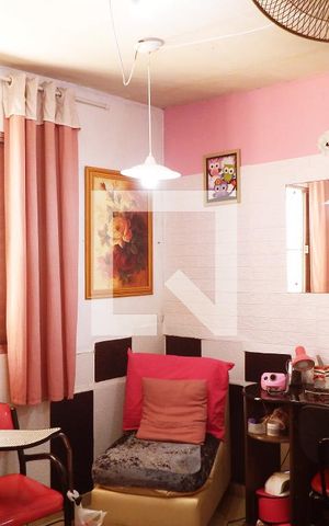 Casa para alugar com 130m², 2 quartos e 2 vagasQuarto