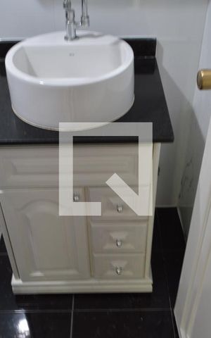Apartamento para alugar com 60m², 2 quartos e 1 vagaBanheiro 