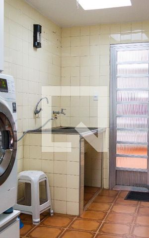 Casa à venda com 500m², 5 quartos e 5 vagasLavanderia