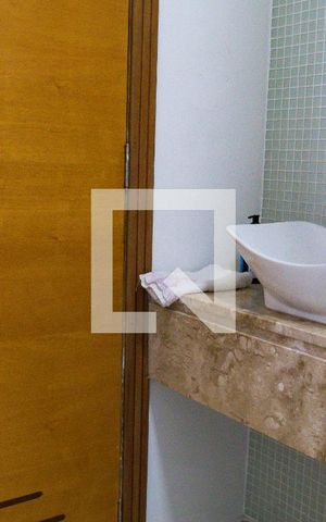 Casa à venda com 500m², 5 quartos e 5 vagasBanheiro Casa 4