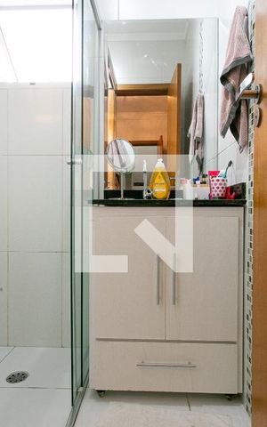 Casa de condomínio à venda com 100m², 2 quartos e 1 vaga Casa de condomínio à venda com 100m², 2 quartos e 1 vagaBanheiro da Suíte 2