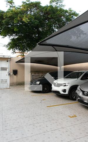 Casa de condomínio à venda com 100m², 2 quartos e 1 vaga Casa de condomínio à venda com 100m², 2 quartos e 1 vagaEstacionamento