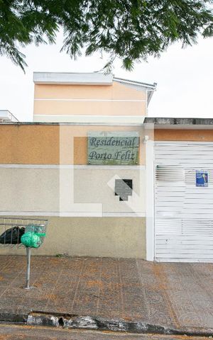 Casa de condomínio à venda com 100m², 2 quartos e 1 vaga Casa de condomínio à venda com 100m², 2 quartos e 1 vagaFachada