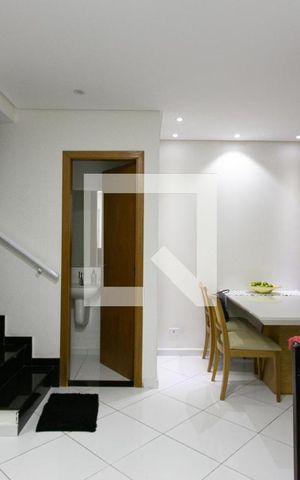 Casa de condomínio à venda com 100m², 2 quartos e 1 vaga Casa de condomínio à venda com 100m², 2 quartos e 1 vagaCozinha