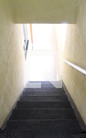 Casa à venda com 64m², 1 quarto e sem vagaEscada de acesso