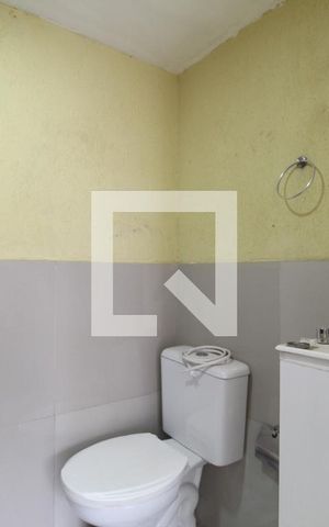 Casa à venda com 64m², 1 quarto e sem vagaBanheiro
