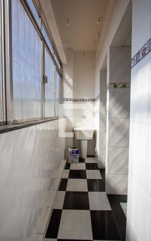 Apartamento para alugar com 65m², 2 quartos e sem vagaÁrea de Serviço