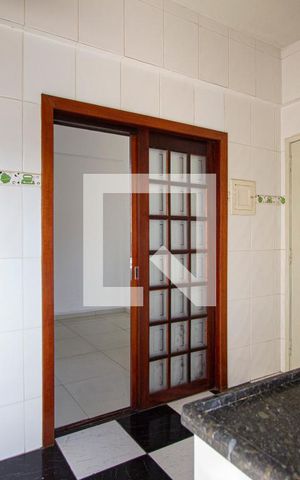 Apartamento para alugar com 65m², 2 quartos e sem vagaCozinha