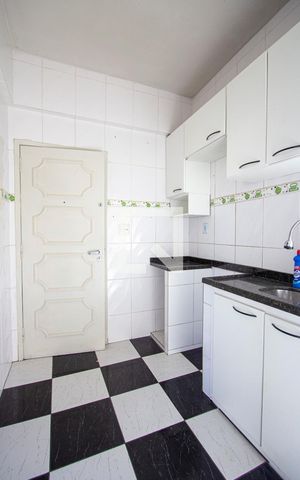 Apartamento para alugar com 65m², 2 quartos e sem vagaCozinha