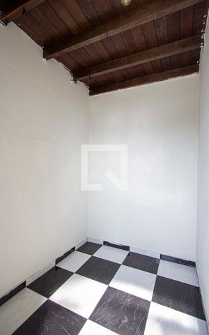Apartamento para alugar com 65m², 2 quartos e sem vagaQuarto de Serviço