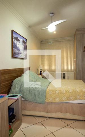 Casa à venda com 200m², 3 quartos e sem vaga Casa à venda com 200m², 3 quartos e sem vagaQuarto 3
