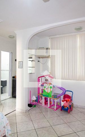 Casa à venda com 200m², 3 quartos e sem vaga Casa à venda com 200m², 3 quartos e sem vagaSuíte