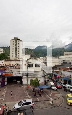Casa à venda com 200m², 3 quartos e sem vaga Casa à venda com 200m², 3 quartos e sem vagaVista do Terraço 2