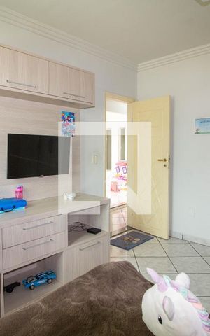 Casa à venda com 200m², 3 quartos e sem vaga Casa à venda com 200m², 3 quartos e sem vagaQuarto 2